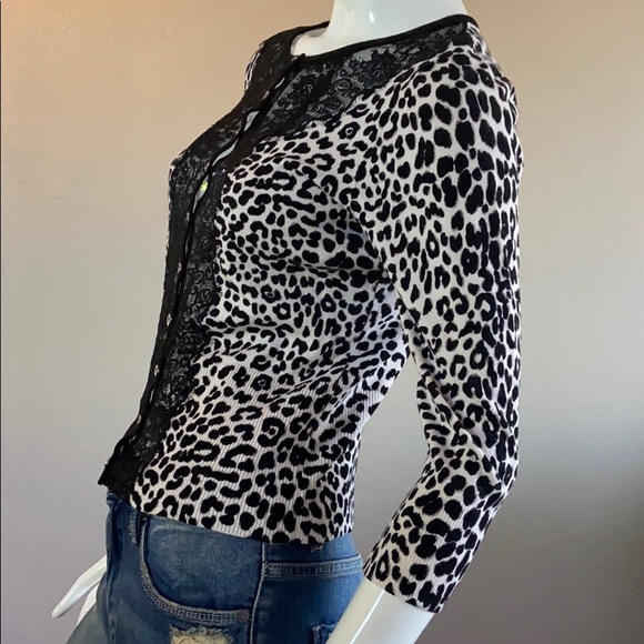 White House Black Market Leopard /Lace Cardigan - Picture 4 of 7